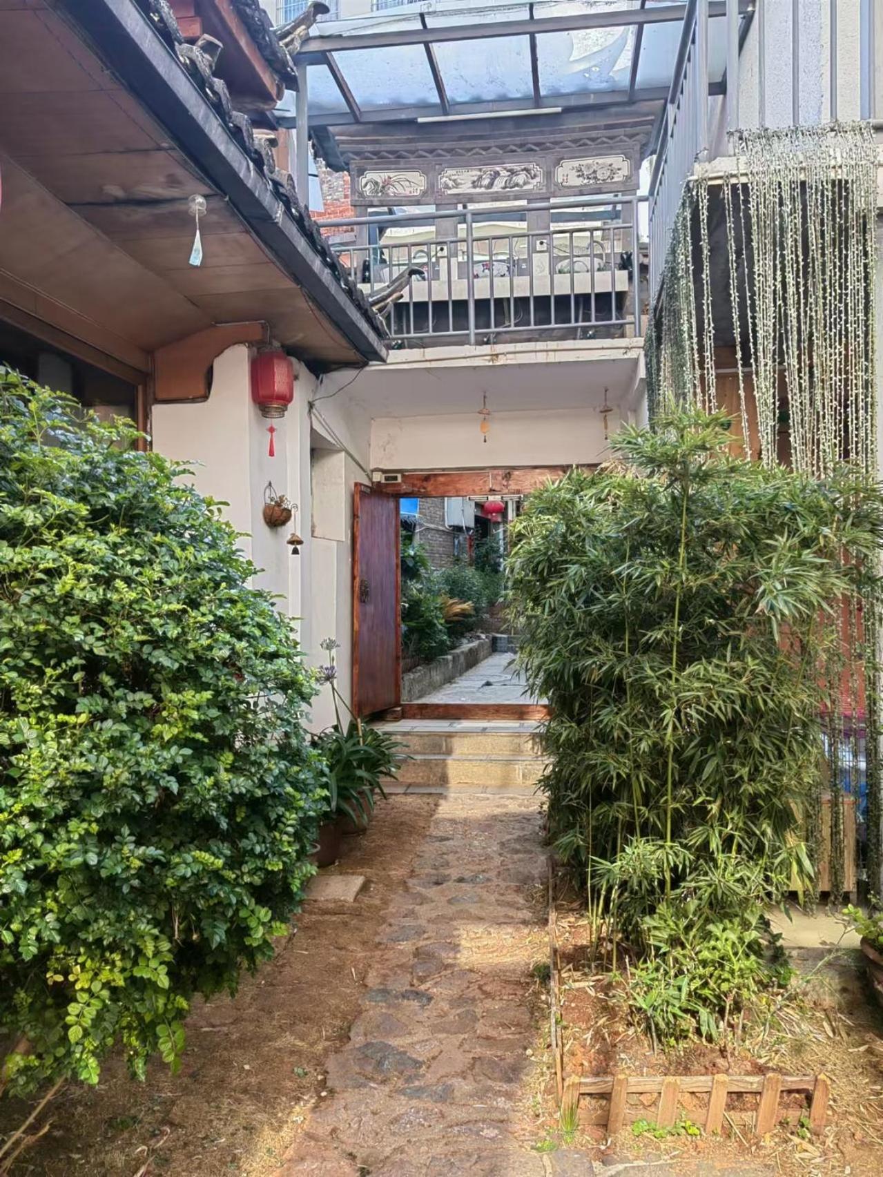 Lijiang Adventure Inn Bagian luar foto